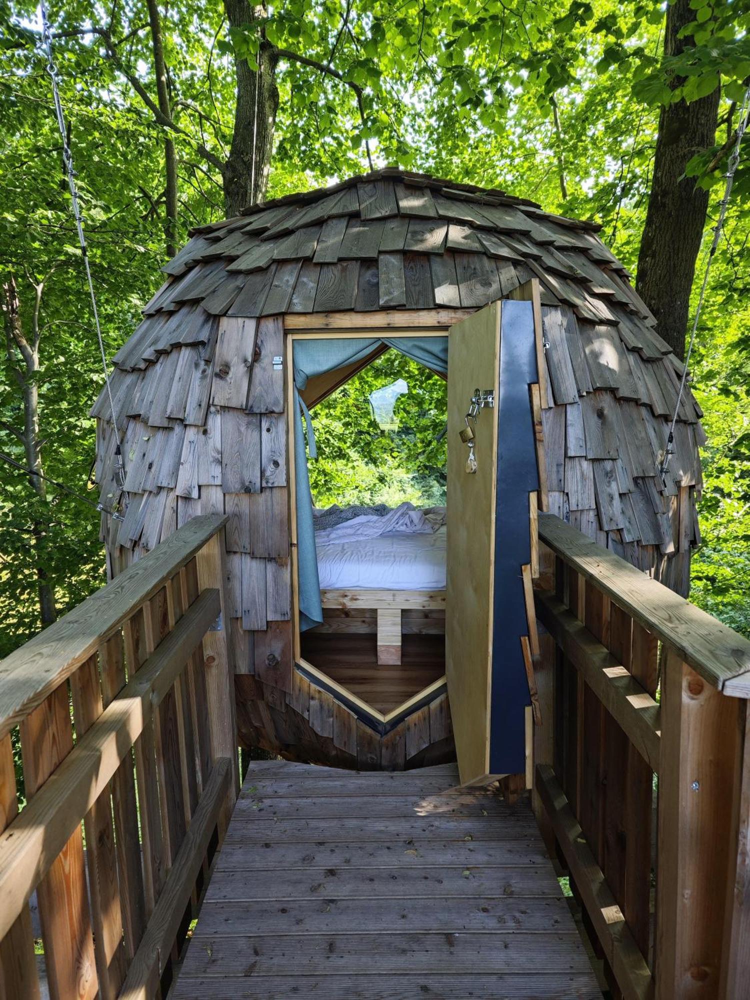 T'Glamp Bee House Hotel Rovte Exterior photo
